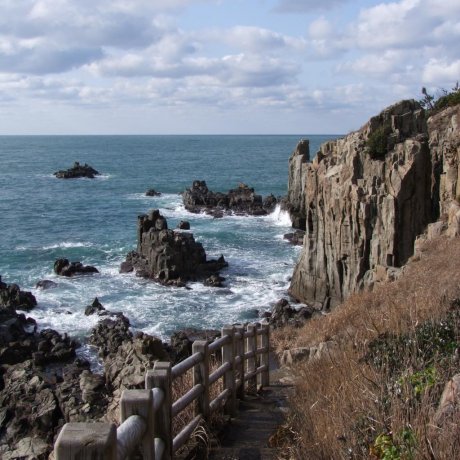 Fukui's Tojinbo Cliffs Fukui's Tojinbo Cliffs