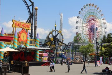 Le parc d'attractions Fuji-Q Le parc d'attractions Fuji-Q