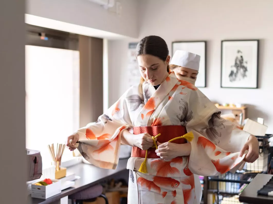 Kimono photoshoot after a sushi-making workshop